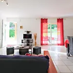 L'enclos Avec Piscine Et Clim * Savignac-les-Églises