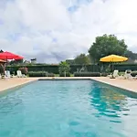L'enclos Avec Piscine Et Clim