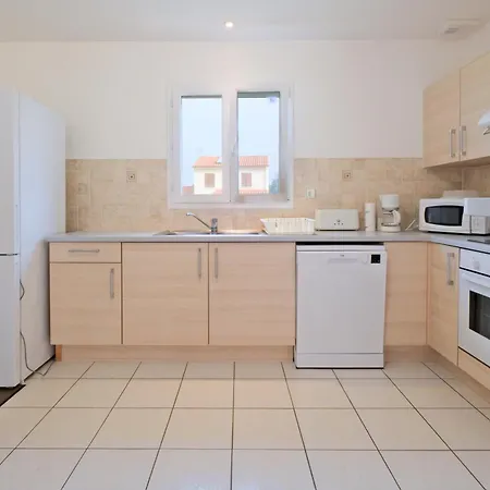Holiday home L'enclos Avec Piscine Et Clim